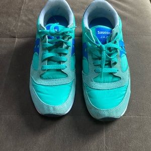 Saucony size 9 like new